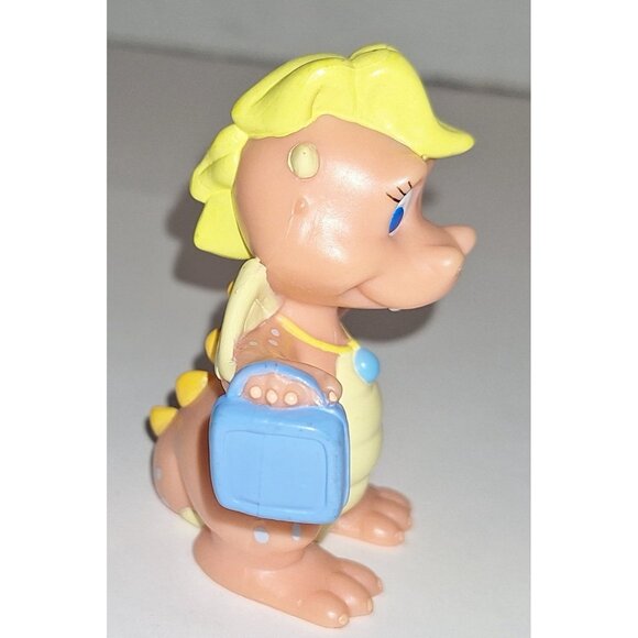 Dragon Tails PBS Hasbro Cassie with lunchbox PVC Figure 2.75" - Picture 2 of 7